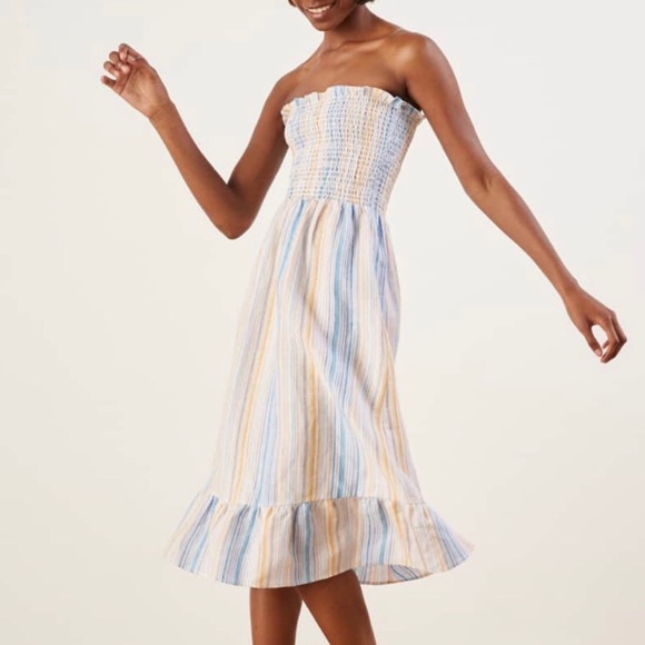 Reformation Dresses & Skirts - Reformation Midi Strapless Bermuda Ruffled Dress